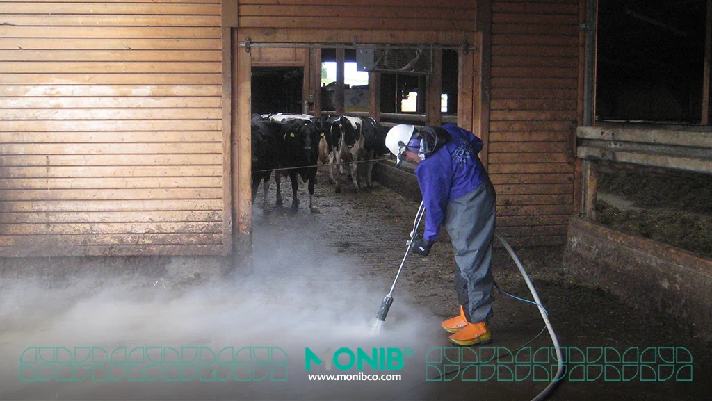 چک لیست نظافت کارخانه: راهکاری برای افزایش بهرهوری و ایمنی در محیطهای صنعتی 2 نظافت صنایع دامداری