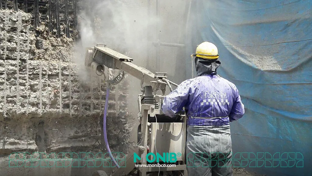 کاربرد دستگاه کارواش صنعتی در صنایع و کارخانجات 2 تخریب بتن با واترجت